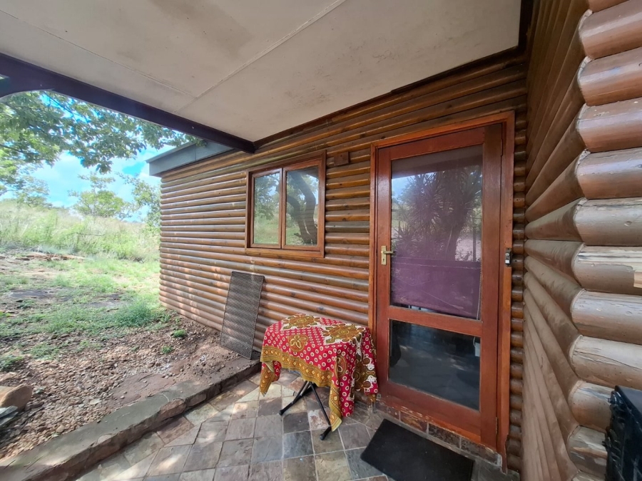 5 Bedroom Property for Sale in Waterkloof East North West